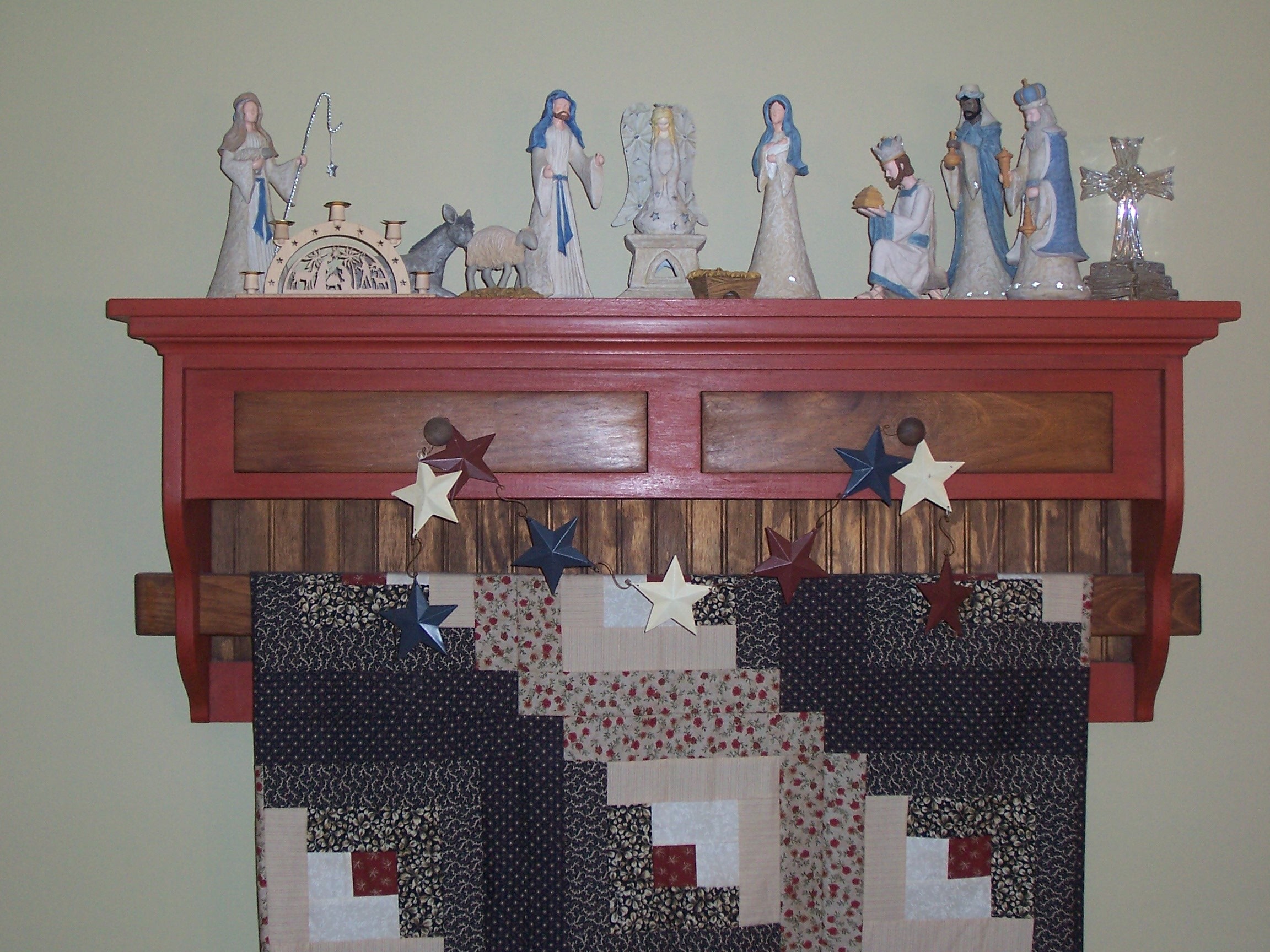quilt rack w/ 2 drawers